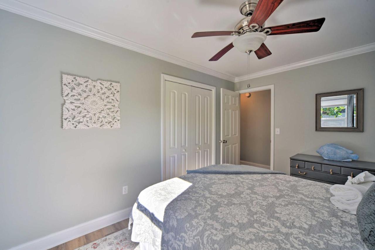 Charming House With Patio, 3 Half Mi To Beach! Charleston Luaran gambar